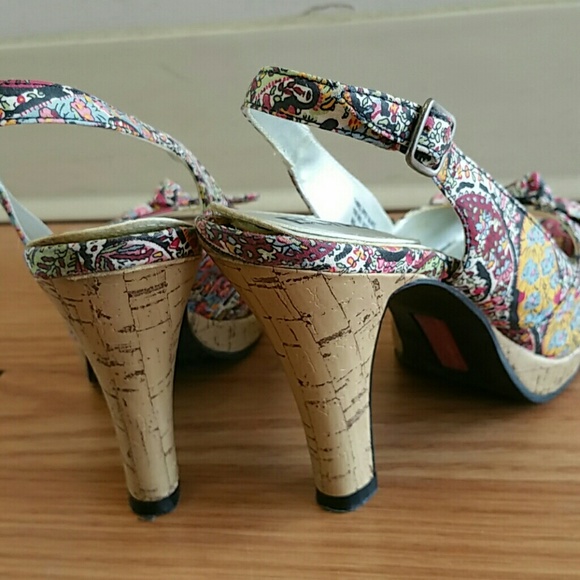 Cute floral bow sandals - Picture 2 of 5